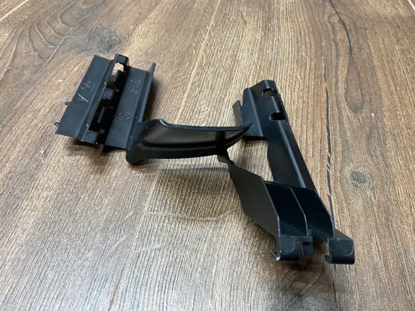 Guia de ar para-choques dianteiro esquerdo OEM 9Y0807959 image 7