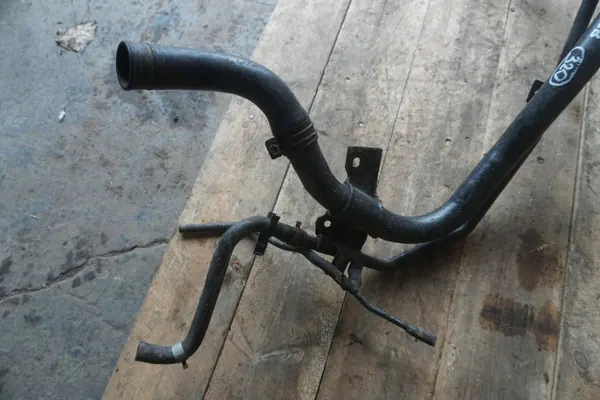 Tampa de Abastecimento Nissan OE OEM 3102012328937 - Usado image 4