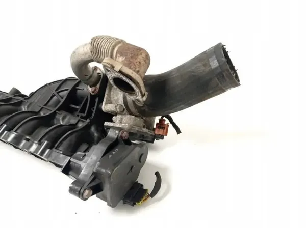 Intake Manifold KIA SORENTO II (XM) 283102F010 2.2L Diesel 2010 image 5