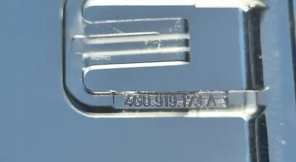 Lâmpada de Porta Audi OEM 4G0919173A - Usado image 5