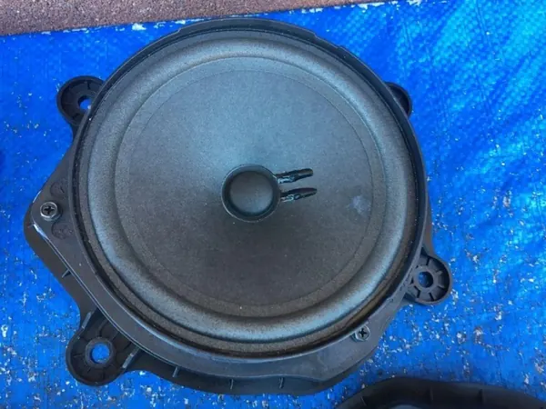 Mercedes W470 Deurluidsprekers OEM A4478271160 image 4