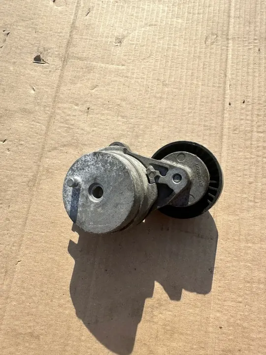 AUDI A4 A5 A6 A7 A8 Q7 3.0 TDI Spännare 059903133F image 2