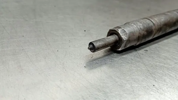 Injektor 044511016 A6680700987 Mercedes Vaneo W414 1.7 CDI image 3