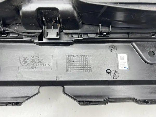 OEM 74187798-15 Luftventilslamell för BMW X1 F48 2015-22 image 6