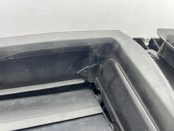 OEM 74187798-15 Luftventilslamell för BMW X1 F48 2015-22 image 7