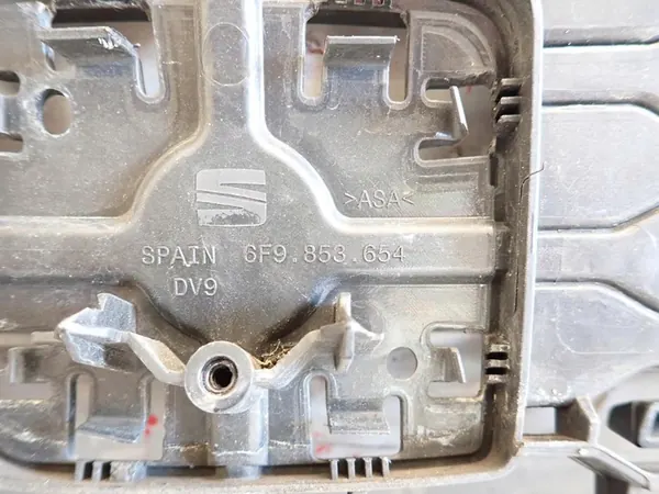 SEAT ARONA Grille 2017- 6F9853654 image 4