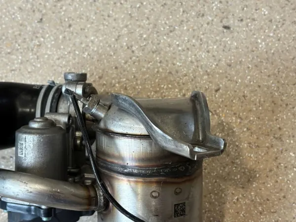 Refroidisseur EGR OEM 04L131512BJ pour Audi A3 S3 8V image 10