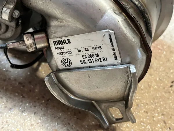 Refroidisseur EGR OEM 04L131512BJ pour Audi A3 S3 8V image 5