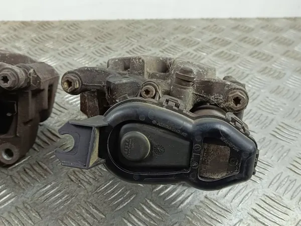 Conjunto de discos e pinças de freio Mercedes-Benz SL R231 2015 FOB50366 image 4