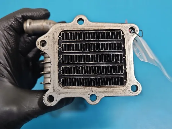 Refroidisseur d'échappement Audi Q7 4.2 TDI OEM 057131512K image 8