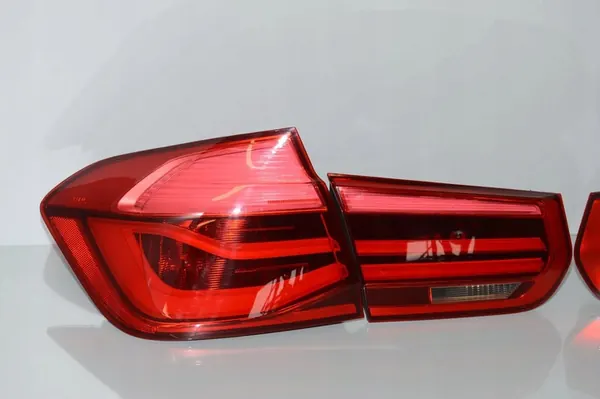 Luz trasera LED BMW Serie 3 LCI OEM 63217369119 image 2