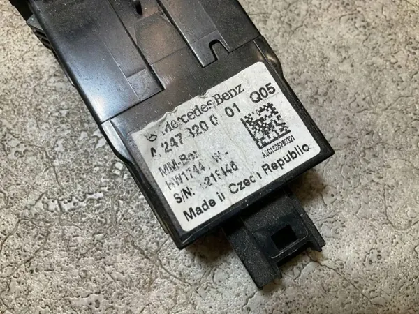 USB-Modul OEM A2478200101 für Mercedes-Benz 2.1L Diesel image 3