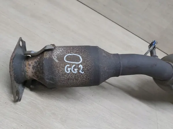 Toyota GG2 Katalysator - Gebruikt OEM-onderdeel image 3