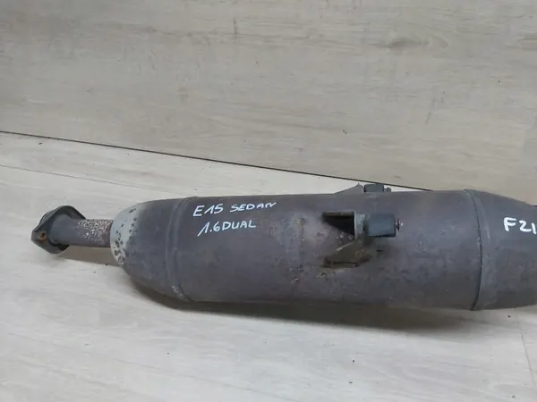 Toyota GG2 Katalysator - Gebruikt OEM-onderdeel image 4