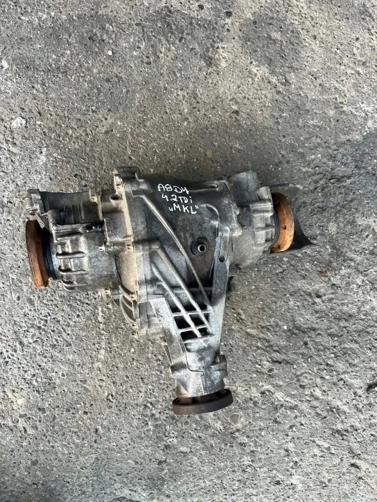 AUDI A8 D4 4H 4.2 TDI Rear Differential MKL image 2