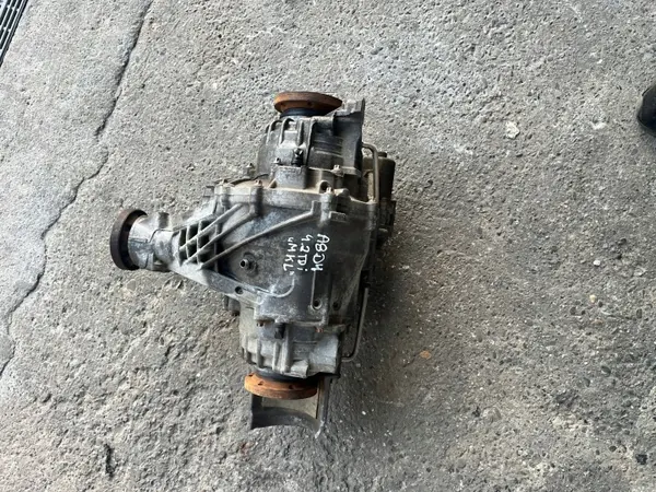 AUDI A8 D4 4H 4.2 TDI Rear Differential MKL image 3