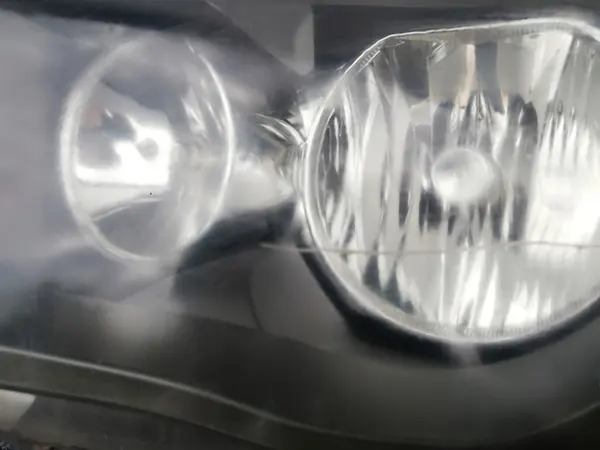 Farol dianteiro esquerdo BMW E81 E82 E87 E88 63117193387 image 2