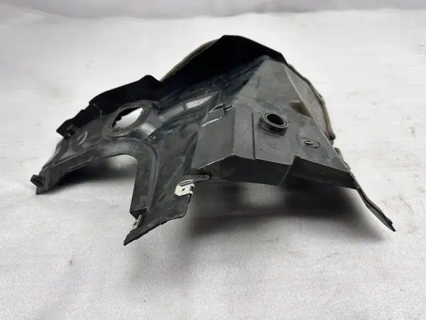 Mercedes-Benz Moottoritilakappale OEM A2226202300 Vasen image 3