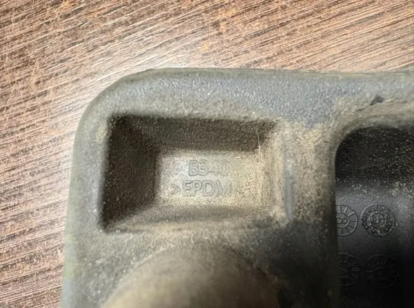 Butée de porte arrière gauche OEM RAJ21823 Citroen image 4