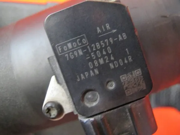 JAGUAR XF XFR X250 5.0 V8 Ilmansuodattimen Kotelo Oikea OEM image 5