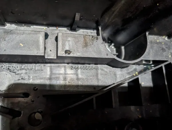 Renault OE OEM 244465684R akkulaatikko Trafic III/IV:lle image 7