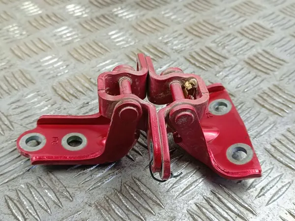 Hastes de porta traseira KIA Stinger 2020 image 1