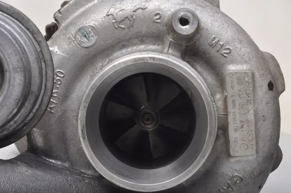 Turbo W212 E63 AMG A1570900780 image 5