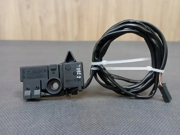 Mercedes SLK 171 Interruptor Teto OEM A1718202410 image 2