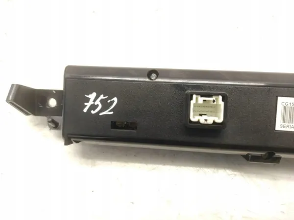 Mazda 5 Navigationsbildschirm OEM CG15611J0 - Gebraucht image 3