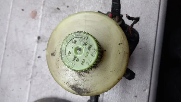 Bomba de direção assistida VW Polo IV 1.2B HB 6Q0423156S image 5