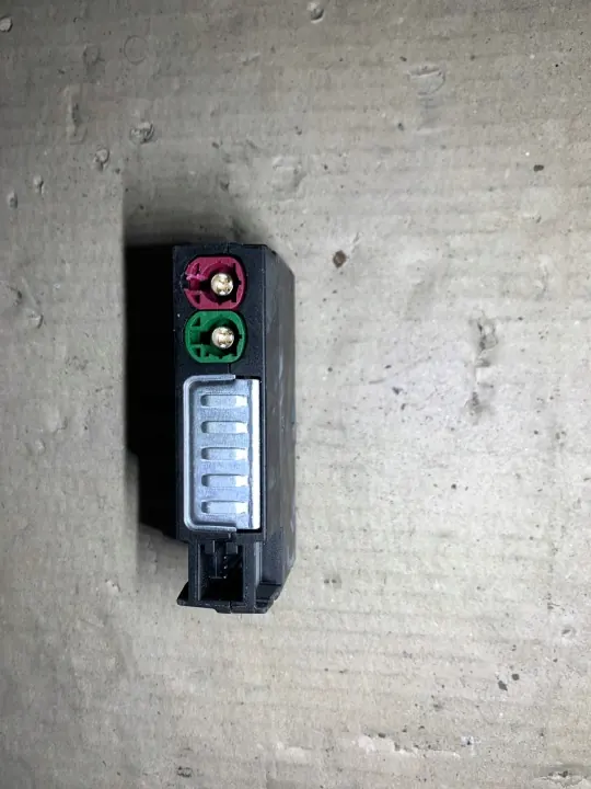 Puerto USB OEM 8W0035708A para Audi A5 8W image 3