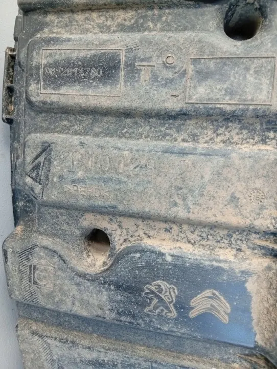Peugeot 208 AdBlue-tank OEM 9812914780 Gebruikt image 4
