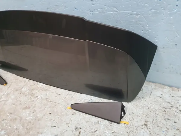 Spoiler de hayon OEM 5LG827878B pour Skoda Enyaq iV image 3