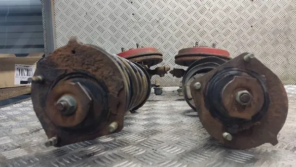 Amortecedor Traseiro Esquerdo Direito Mazda 323F BA image 2