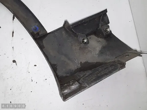 Moldura de pilar Ford OEM 8V41-S16D238 - Estado usado image 3