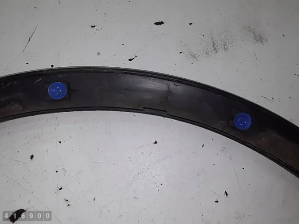 Moldura de pilar Ford OEM 8V41-S16D238 - Estado usado image 4