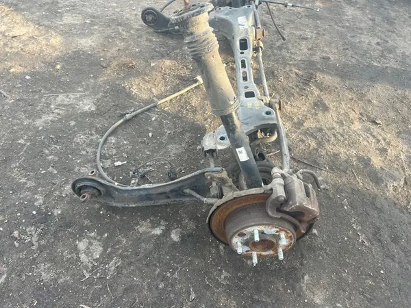 Kia Sportage III Rear Suspension 55410-3U800 image 5