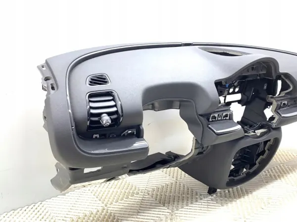 Salpicadero OEM 9305672 con airbag pasajero MINI Clubman F54 image 3