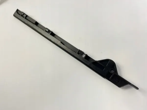 Guide de toit ouvrant droit OEM 1247820231 Mercedes image 9