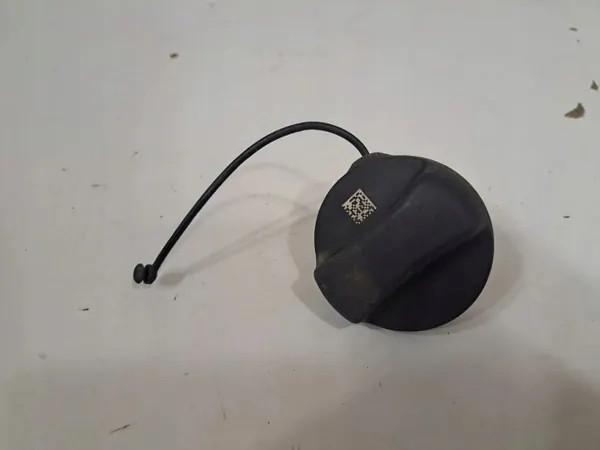 BMW M2 F87 F22 Tankvulpijp OEM 7482902 image 2