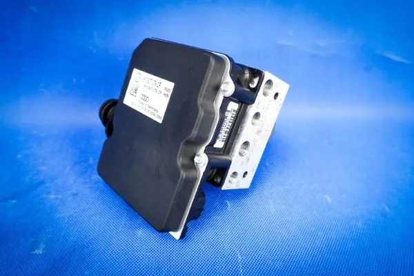 ABS-pumpenhet OEM 8K0614517HA Audi A4 A5 image 2