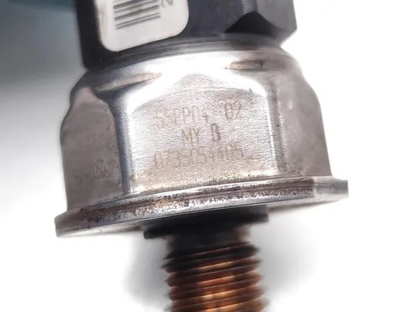 Capteur Pression Carburant Jaguar XF OEM 55PP04-02 image 7