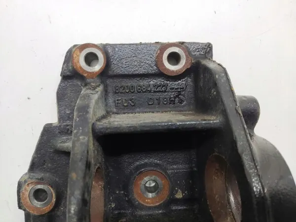 Soporte de eje trasero OEM 8200684227 Master II image 5