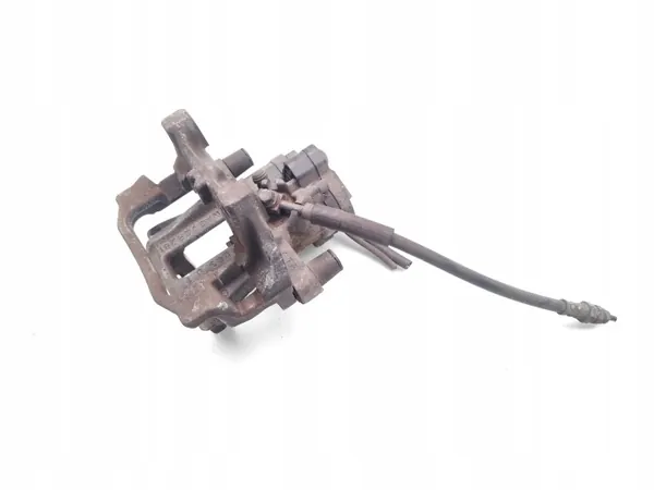 Audi A3 Bakre bromsok OEM 5R3615406 Begagnad image 3