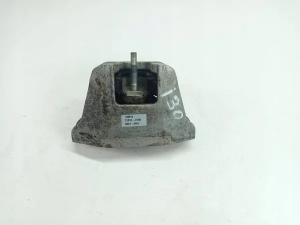 Supporto motore Hyundai i30 OE 21810-J7200 image 2