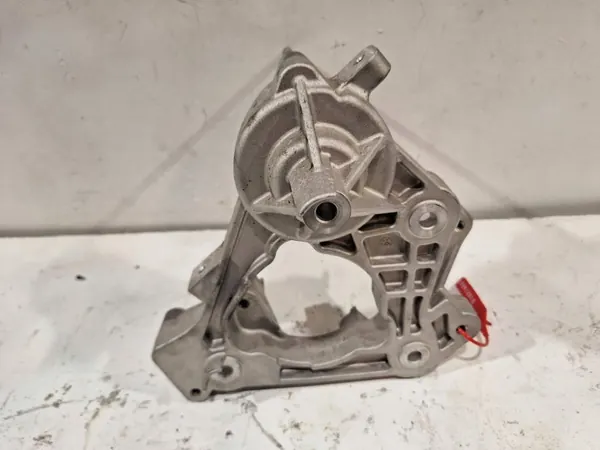 Support compresseur clim OEM 119105MZ0A Renault image 3