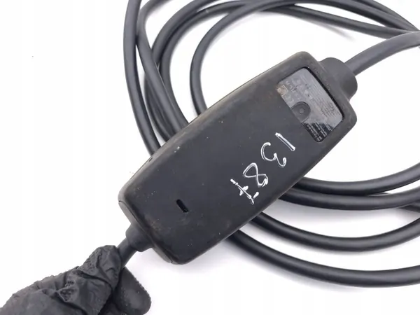 Tesla OEM 112125400G EV-latauskaapeli - Käytetty image 4