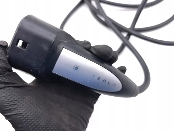 Tesla OEM 112125400G EV-latauskaapeli - Käytetty image 8