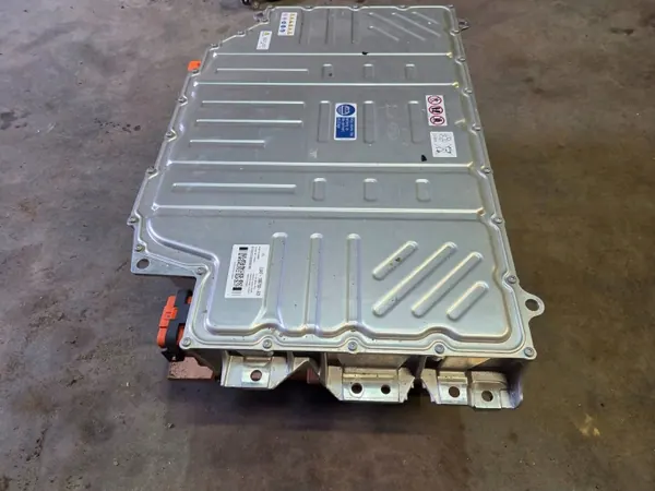 Jaguar Akku OEM L8A2-10B759-AD 49Ah Käytetty image 3