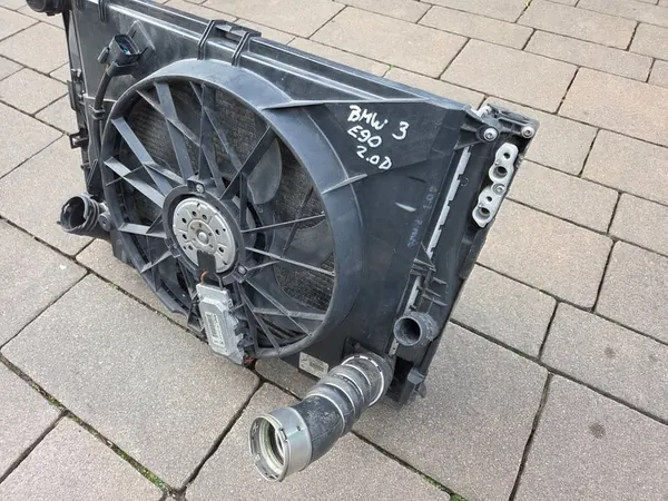 BMW 3 E90 E91 2.0D Conjunto de Radiador con Ventilador image 6